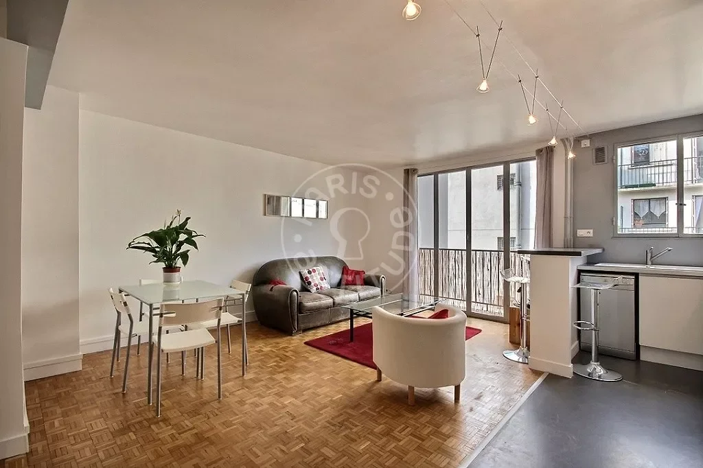 Appartement Rue du Mont Cenis à Paris
