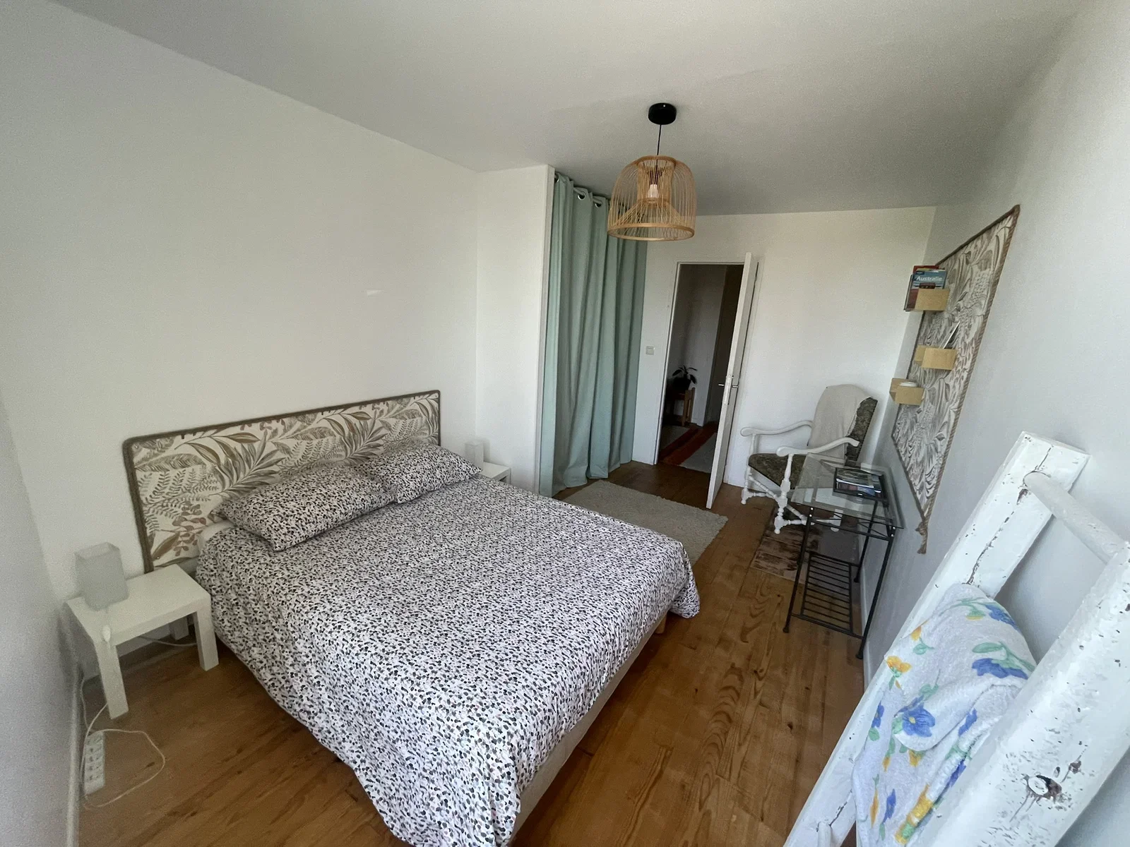 Chambre Faubourg du Prieuré à Monclar-de-Quercy