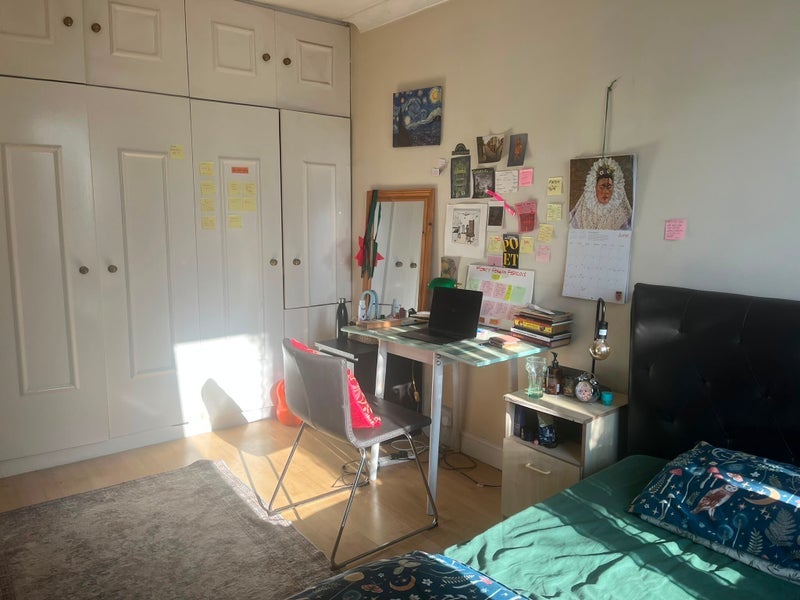 Room Horndean Close in Greater London