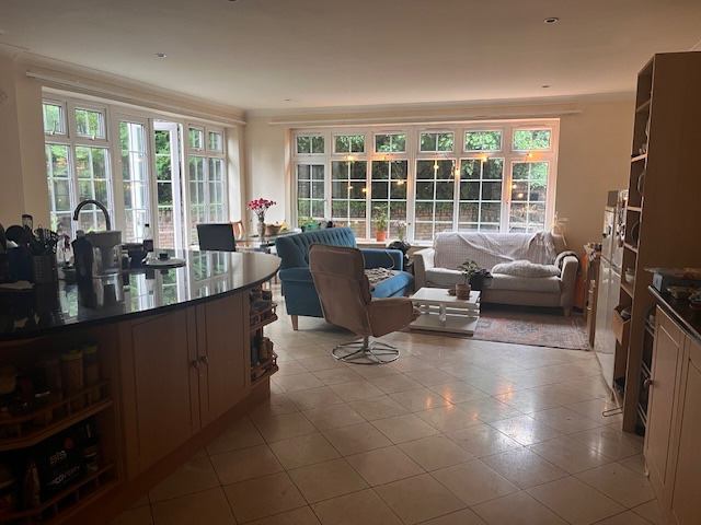 Room Horndean Close in Greater London