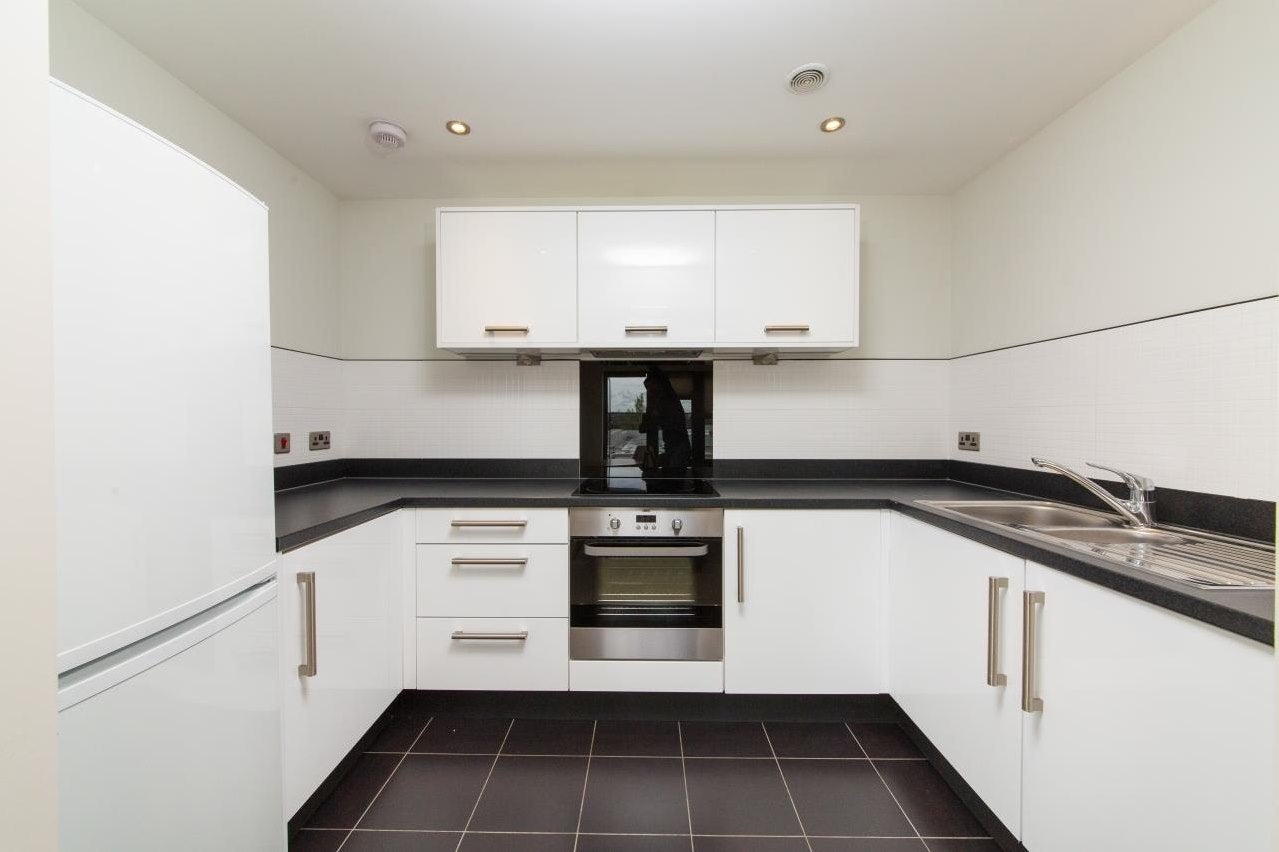 House Charcot Road in Greater London