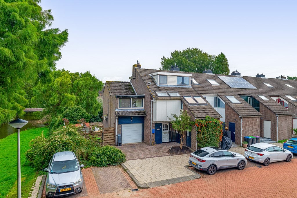Huis Ottersveen 458 in Spijkenisse