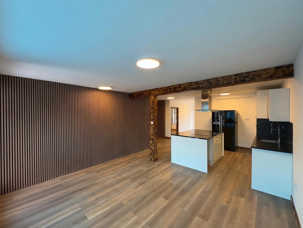 Flat Pentyre Avenue in Greater London