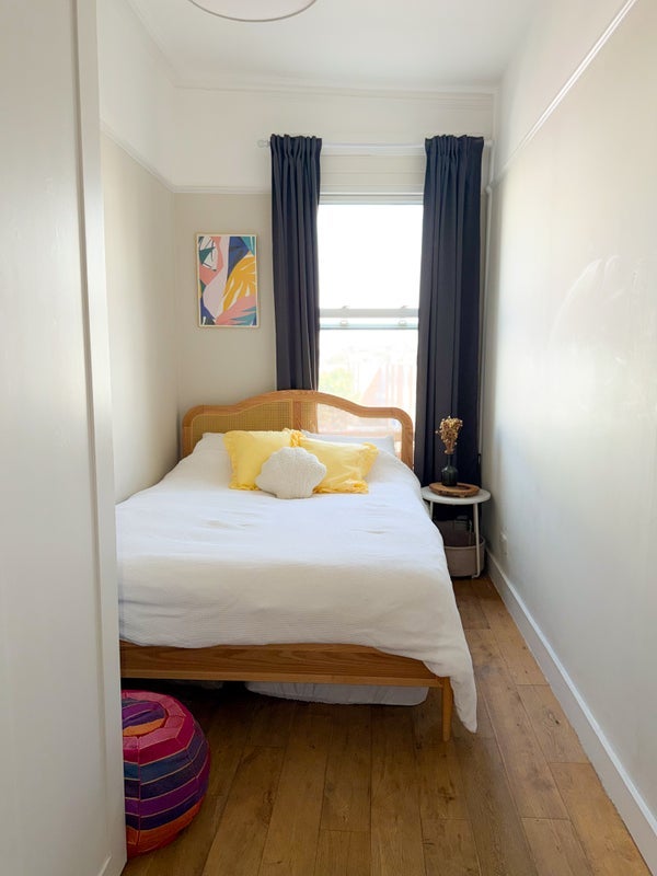 Flat Lavender Hill in Greater London