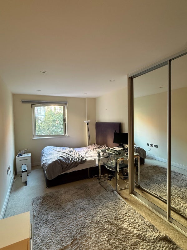 Flat Clerkenwell Road in Greater London