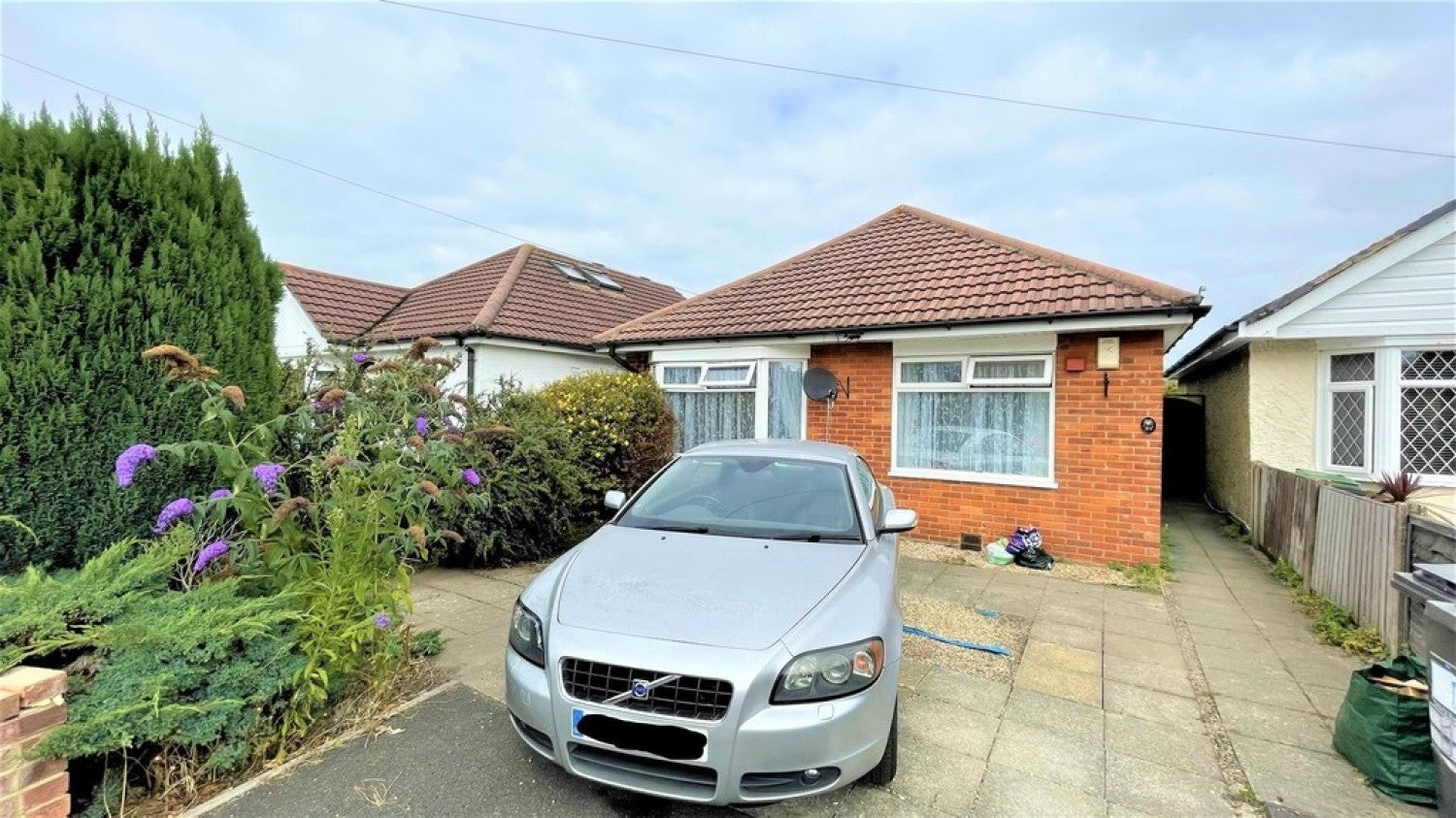 House Bascott Road in Bournemouth