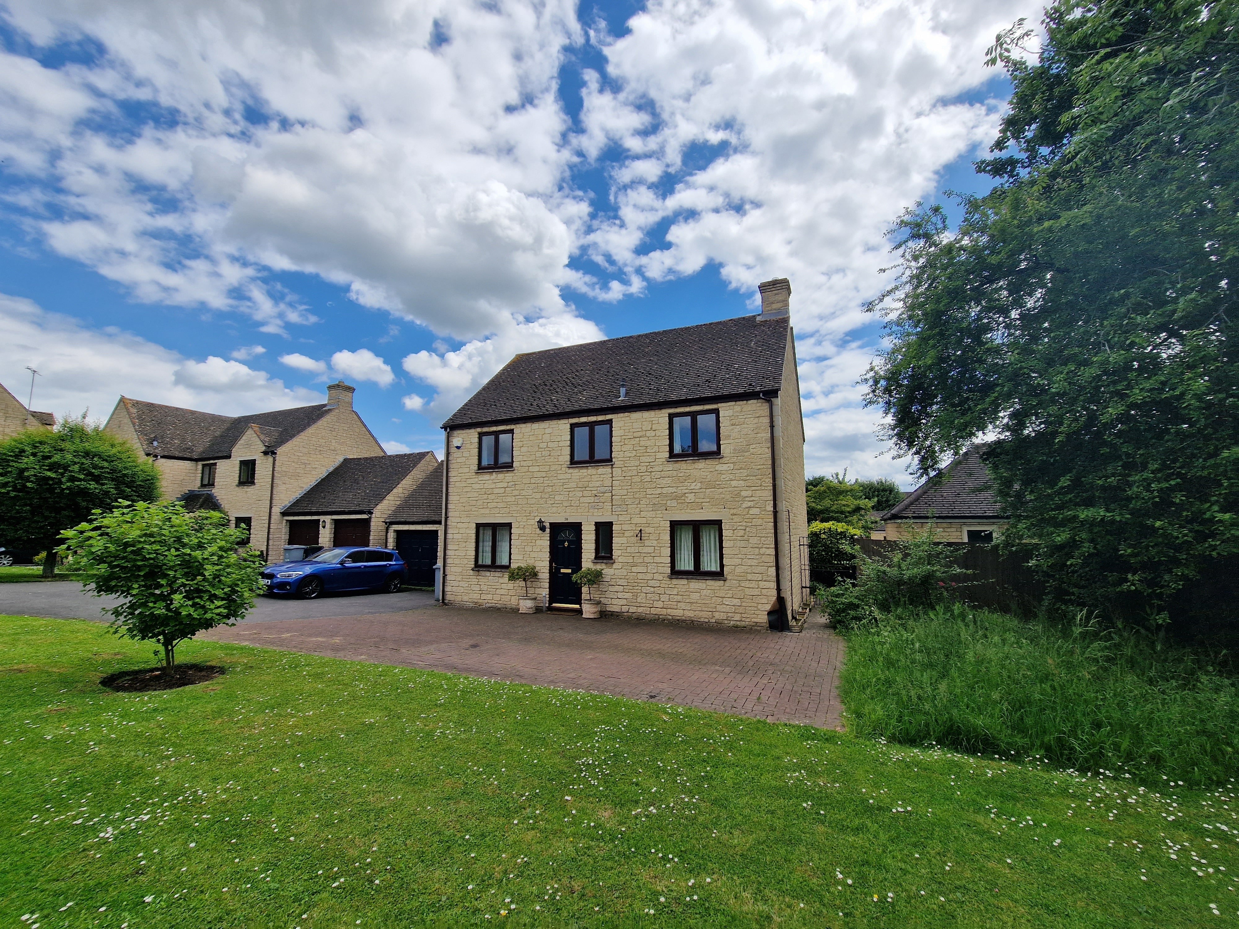 Flat Ralegh Crescent in West Oxfordshire