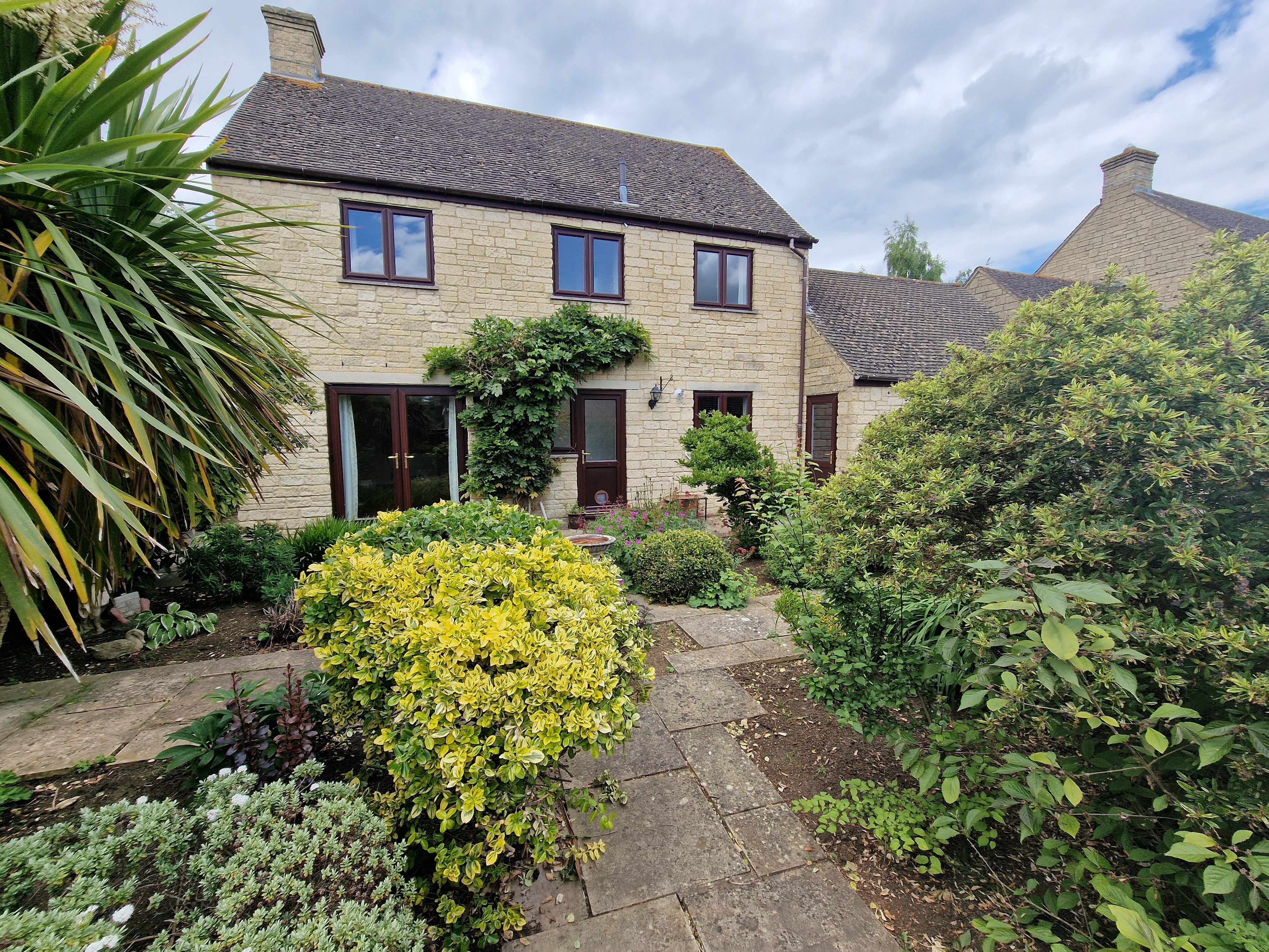 Flat Ralegh Crescent in West Oxfordshire