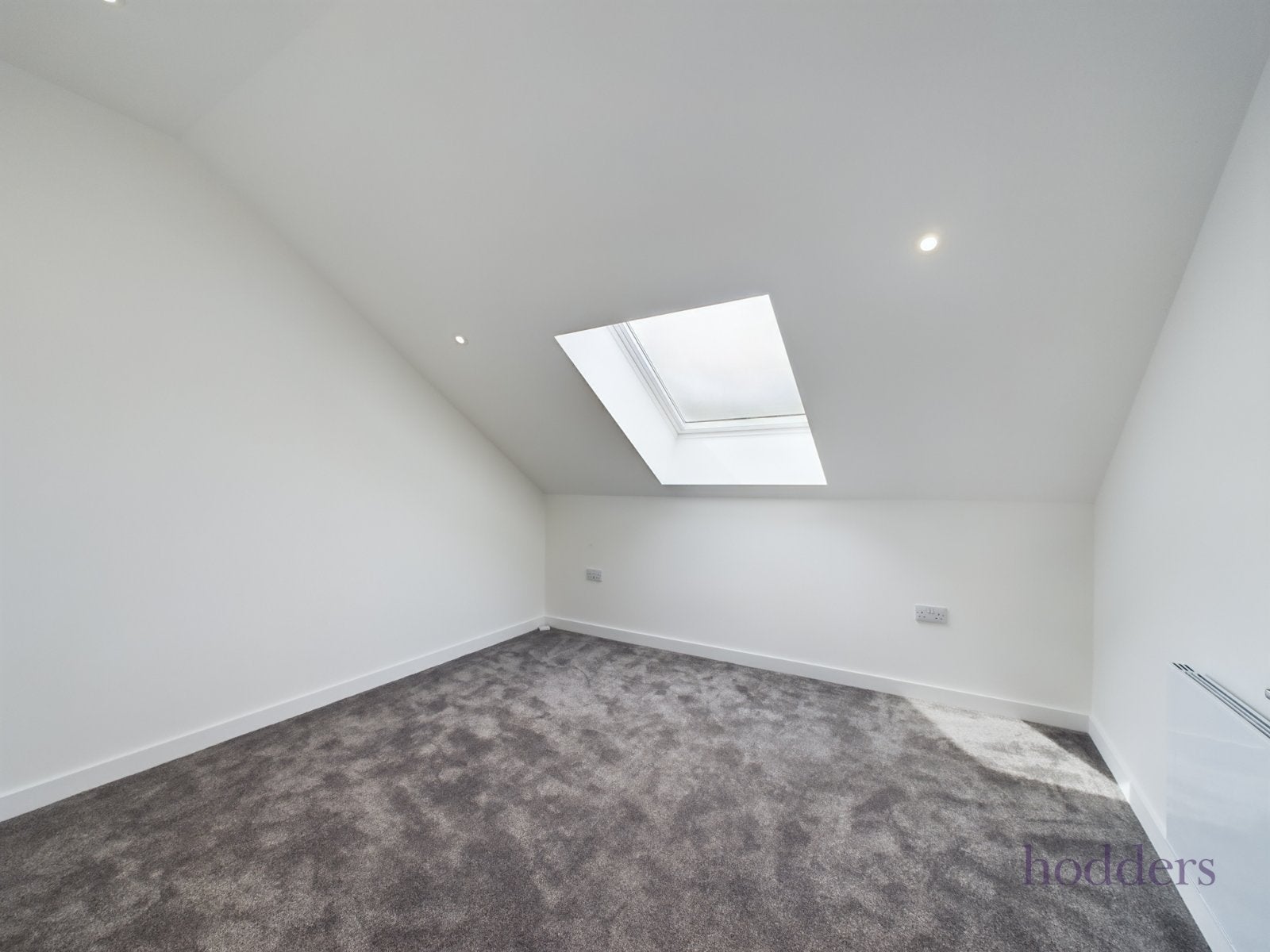 Flat London Road in Borough of Spelthorne