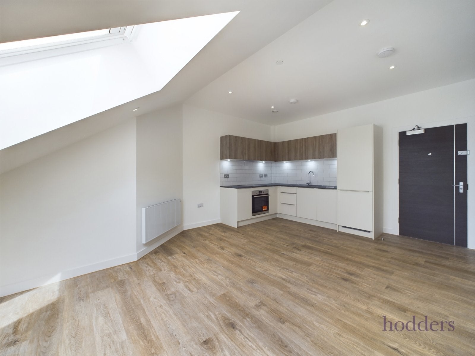 Flat London Road in Borough of Spelthorne