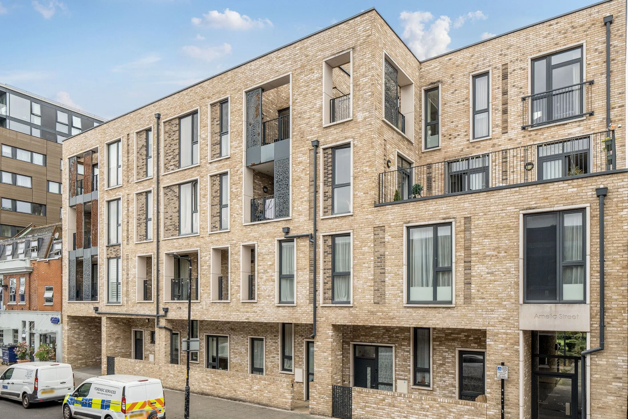 Flat Amelia Street in Greater London