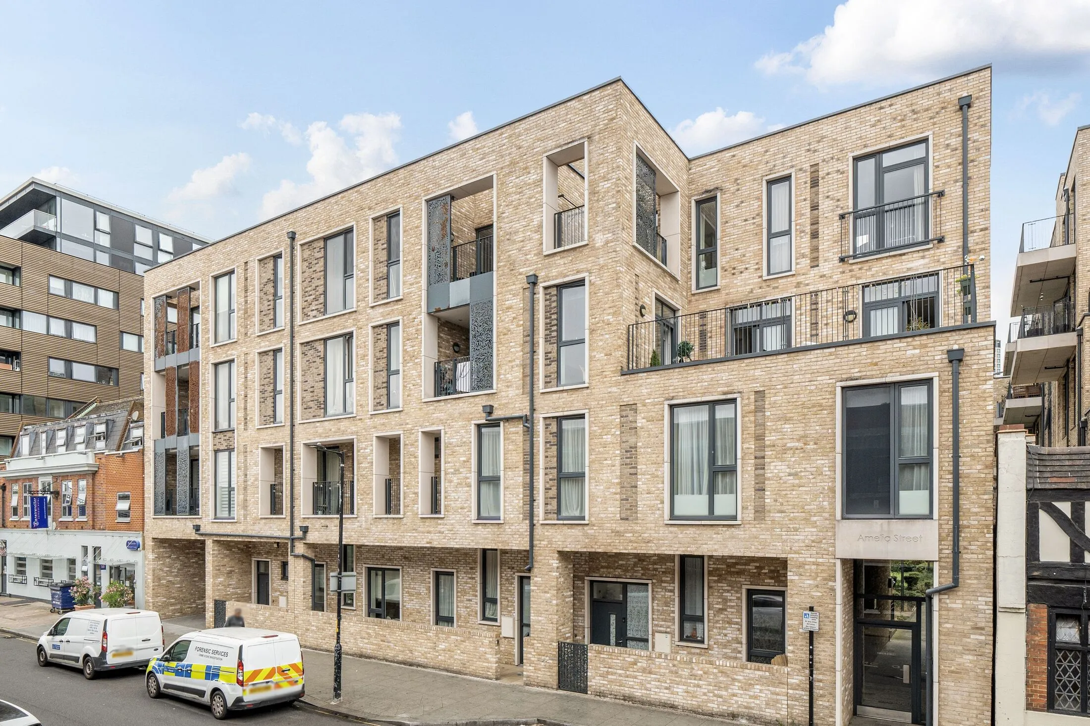 Flat Amelia Street in Greater London