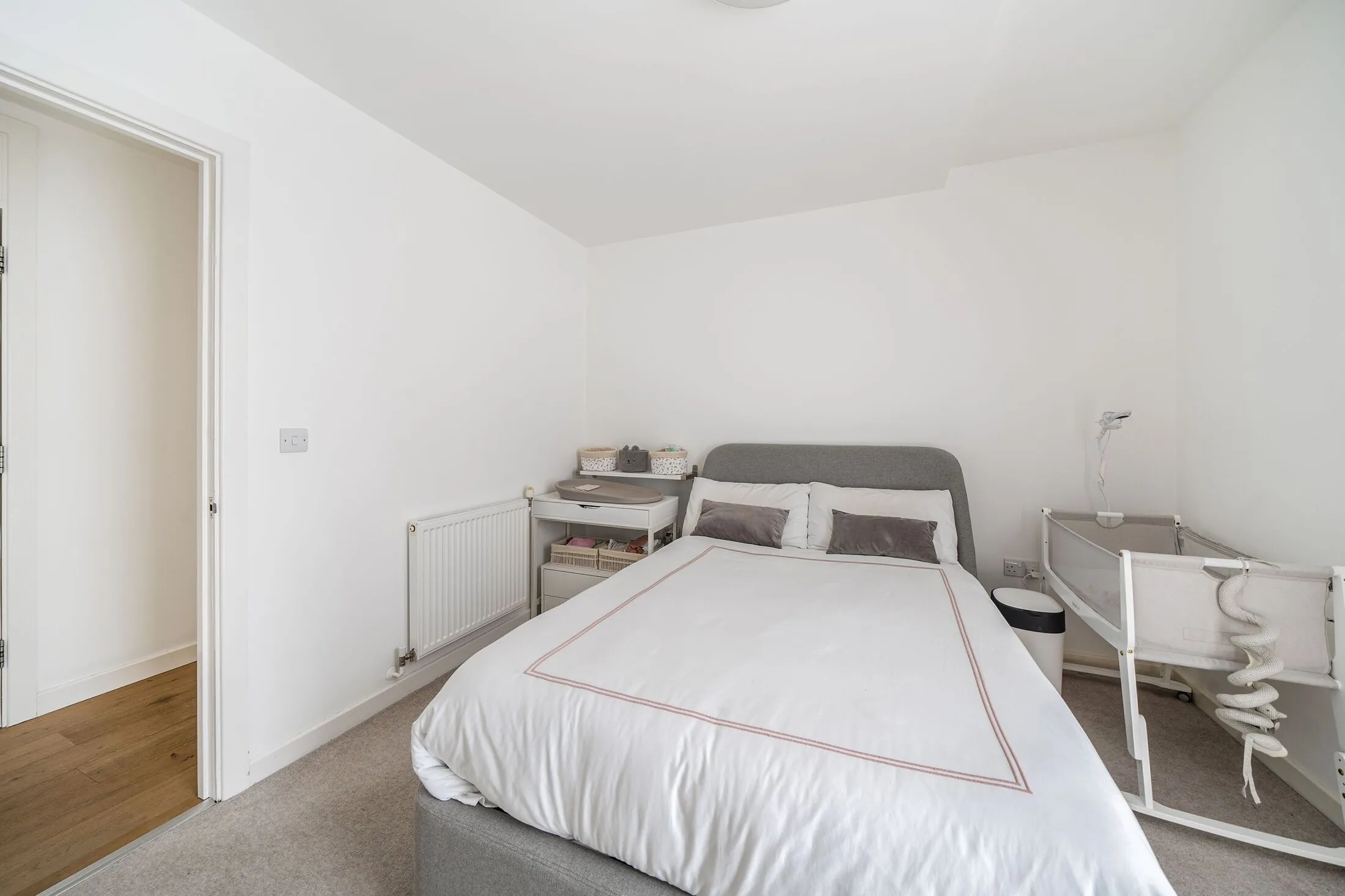 Flat Amelia Street in Greater London