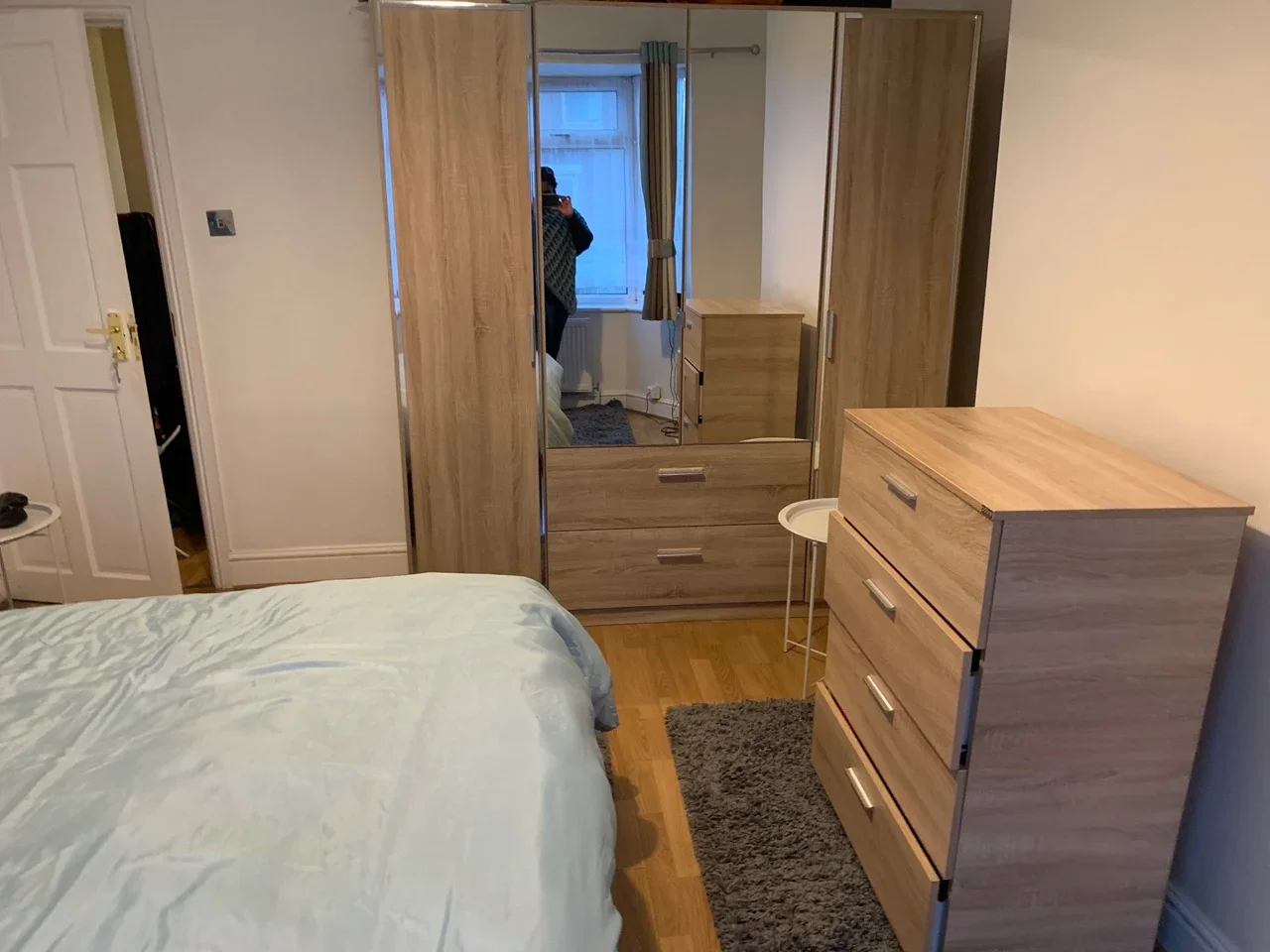 Flat Laws Close in Greater London
