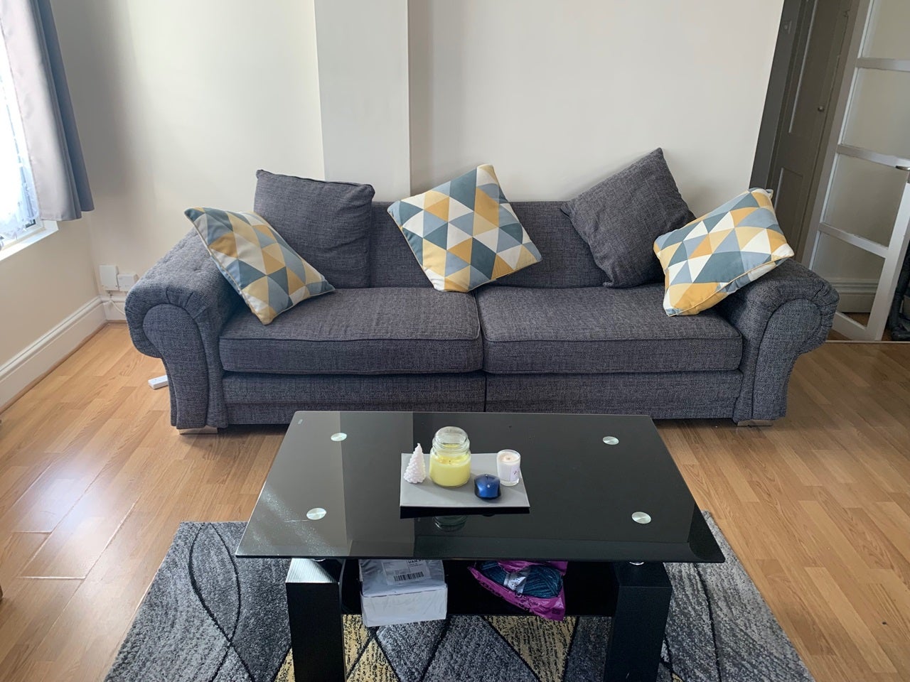 Flat Laws Close in Greater London
