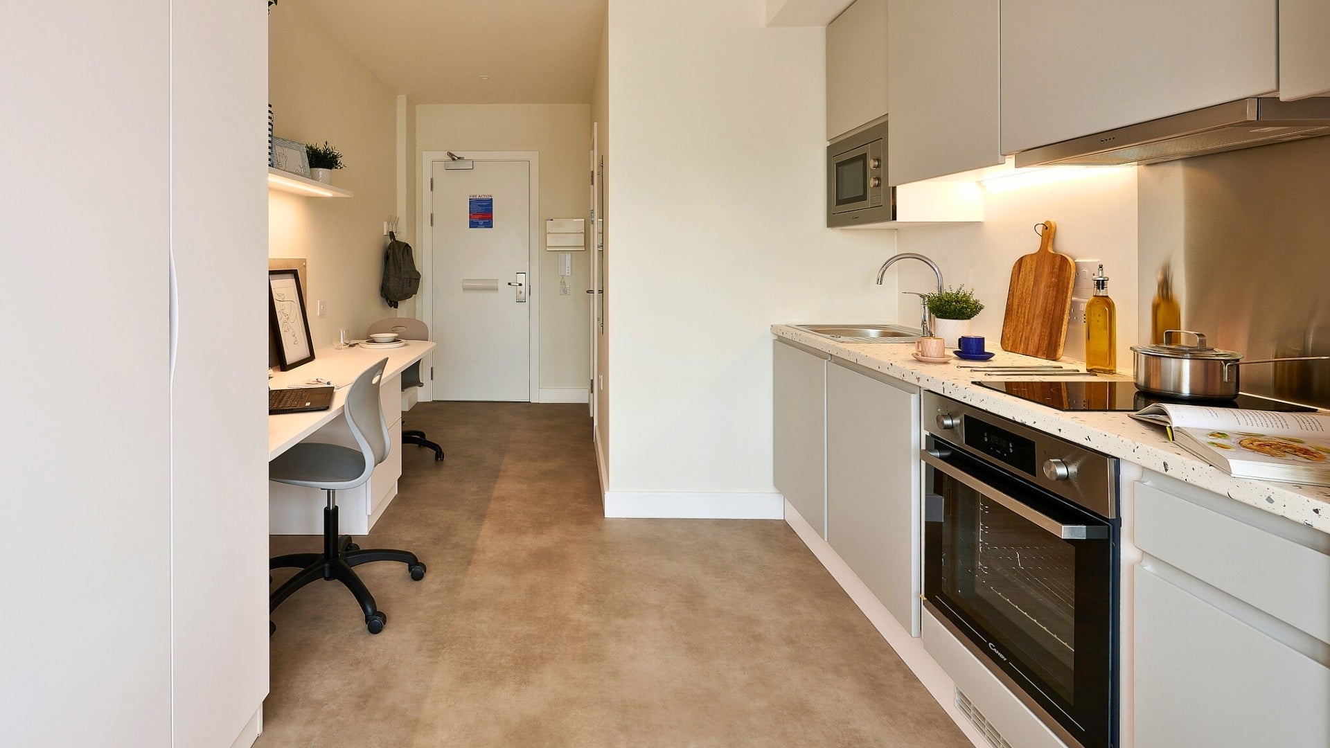 Room Spa Road in Greater London