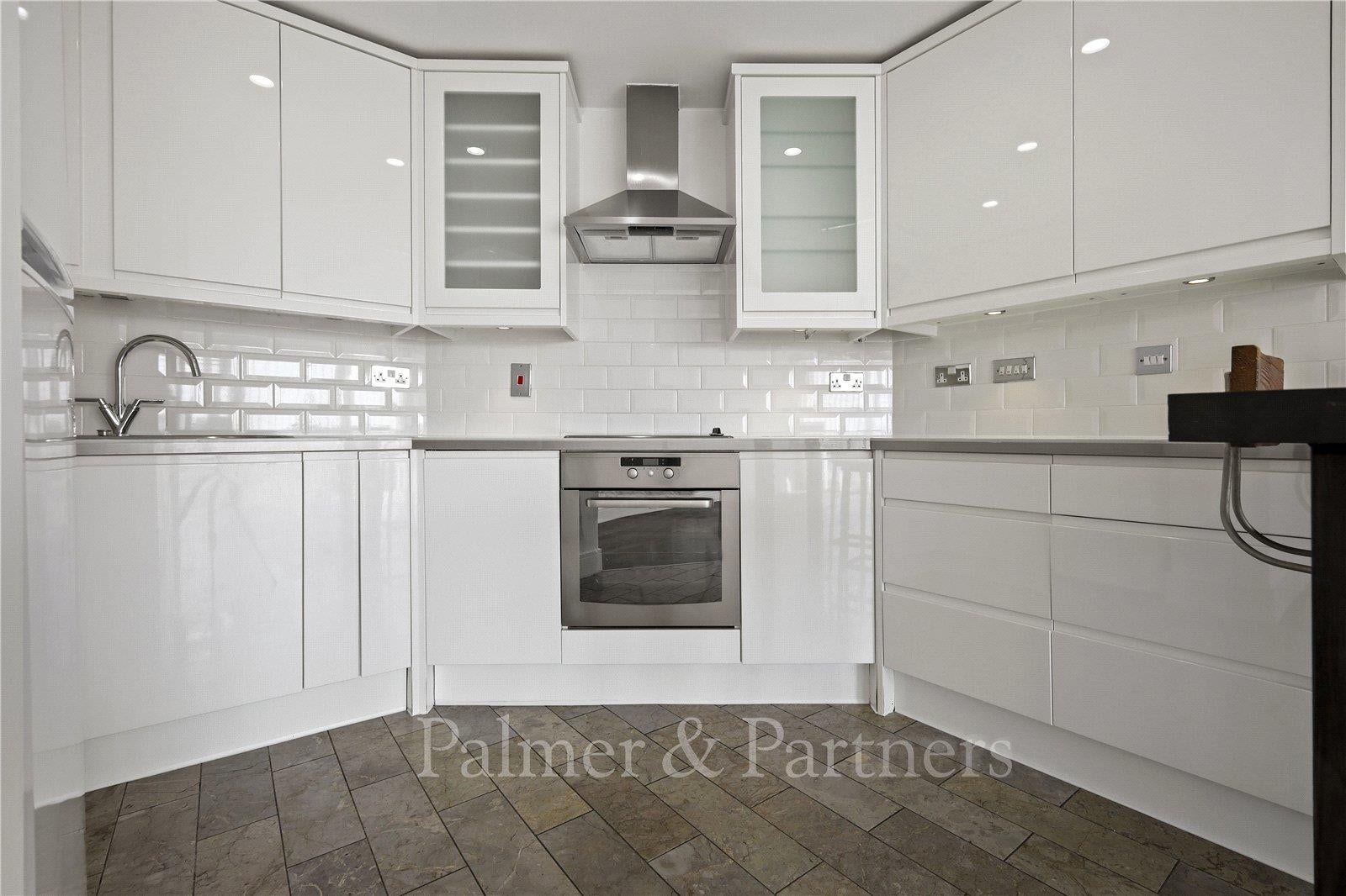 Flat Patteson Road in Ipswich
