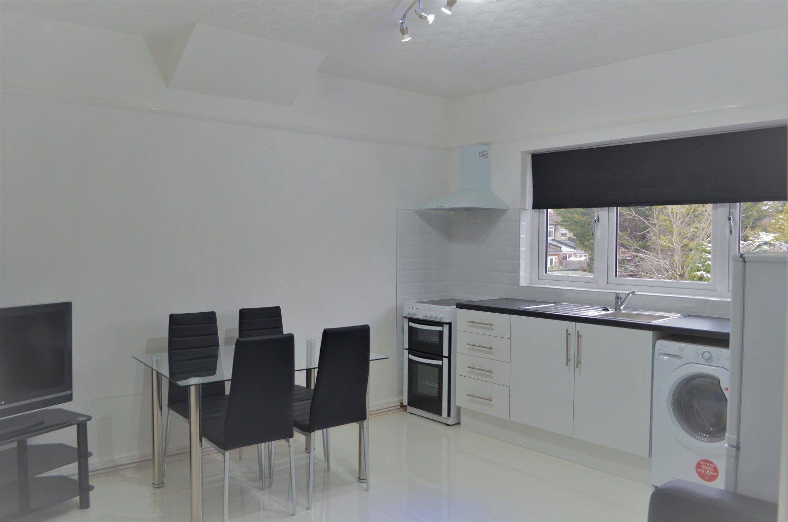Flat Gantshill Crescent in Greater London