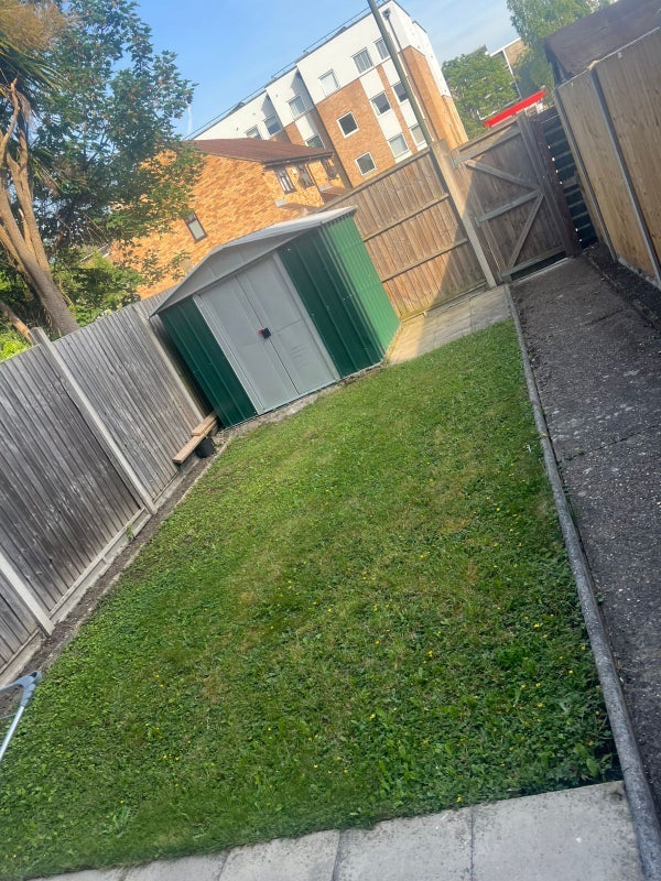Room Wadhurst Close in Greater London