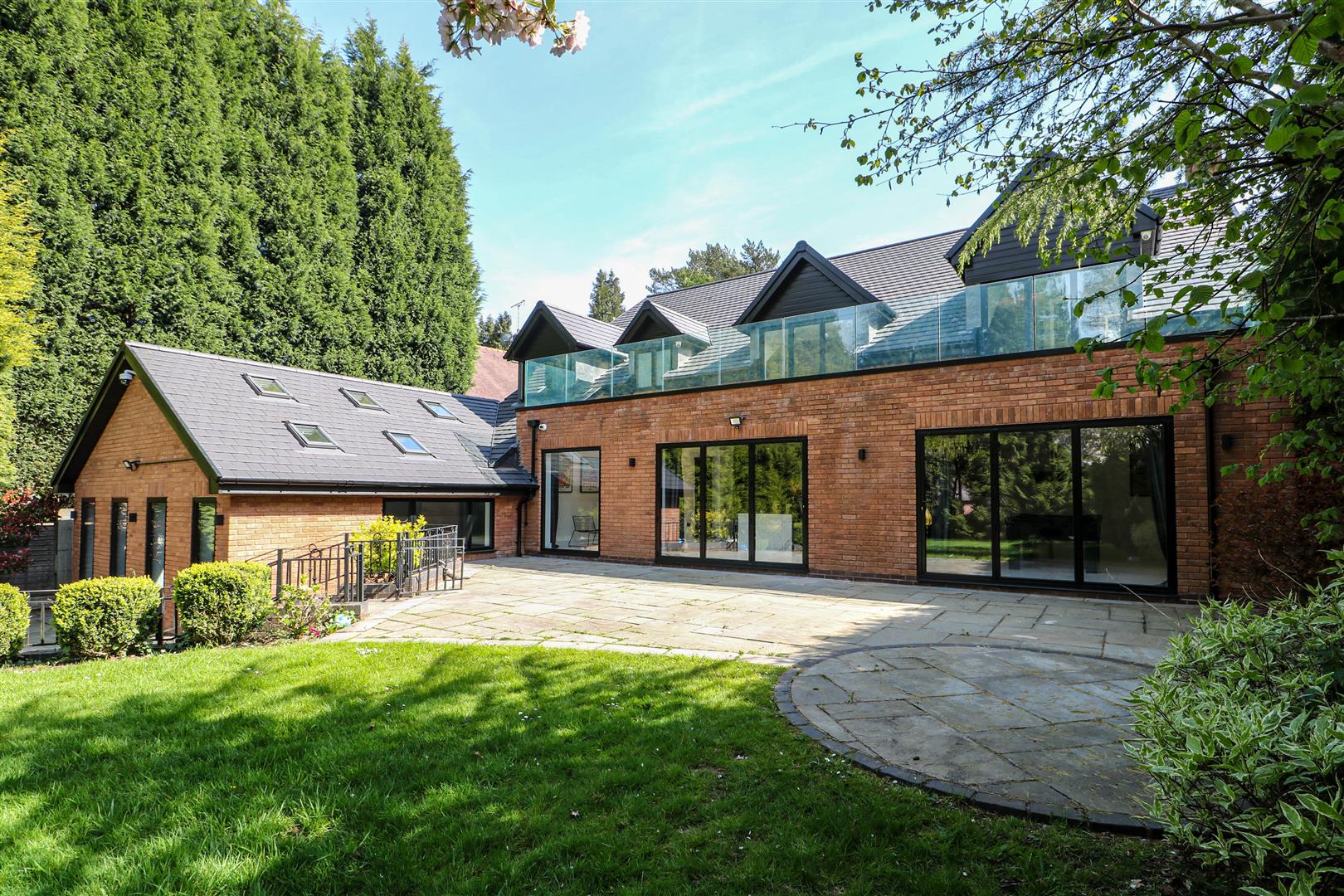 House Claverdon Drive in Shenstone