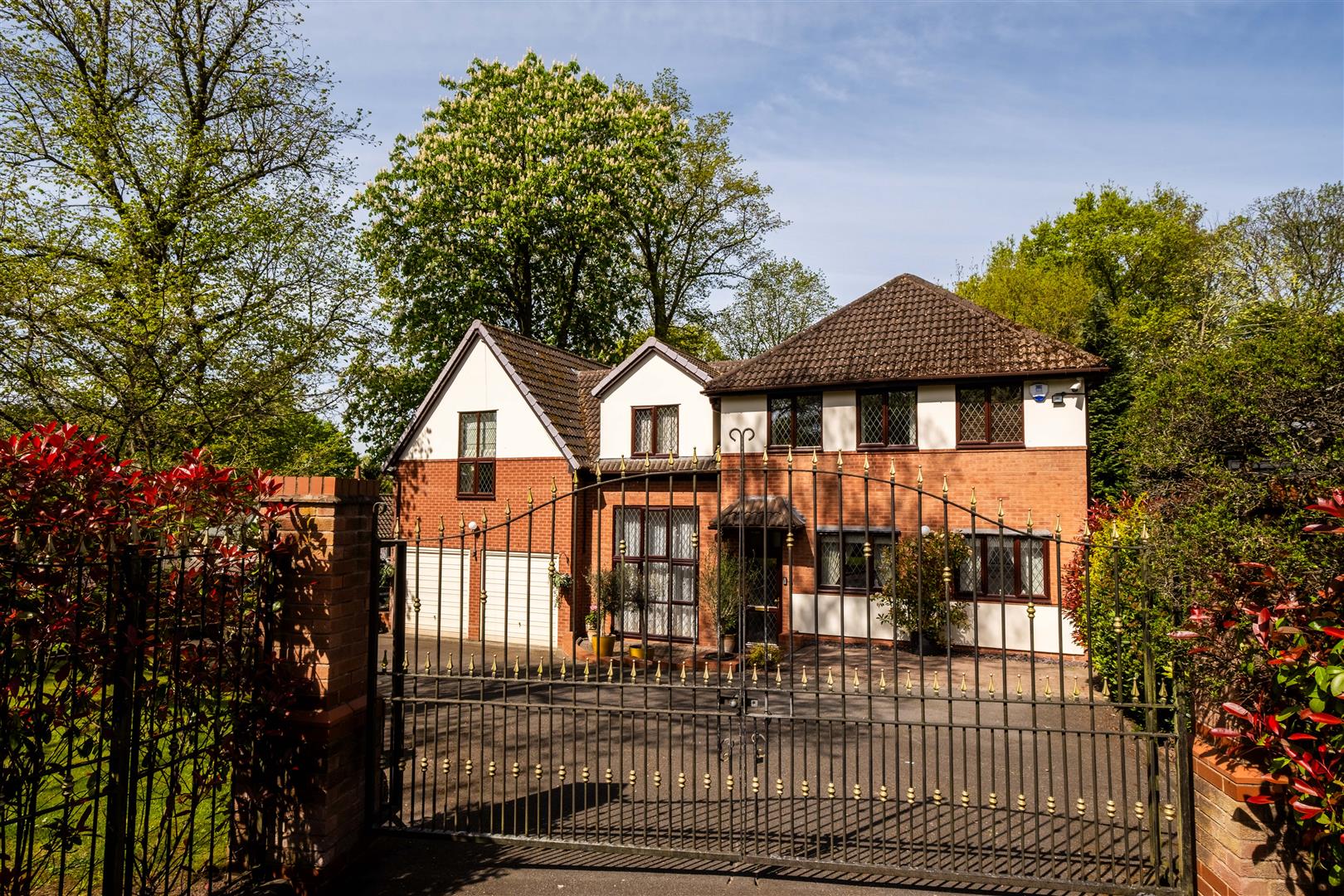 House Claverdon Drive in Shenstone