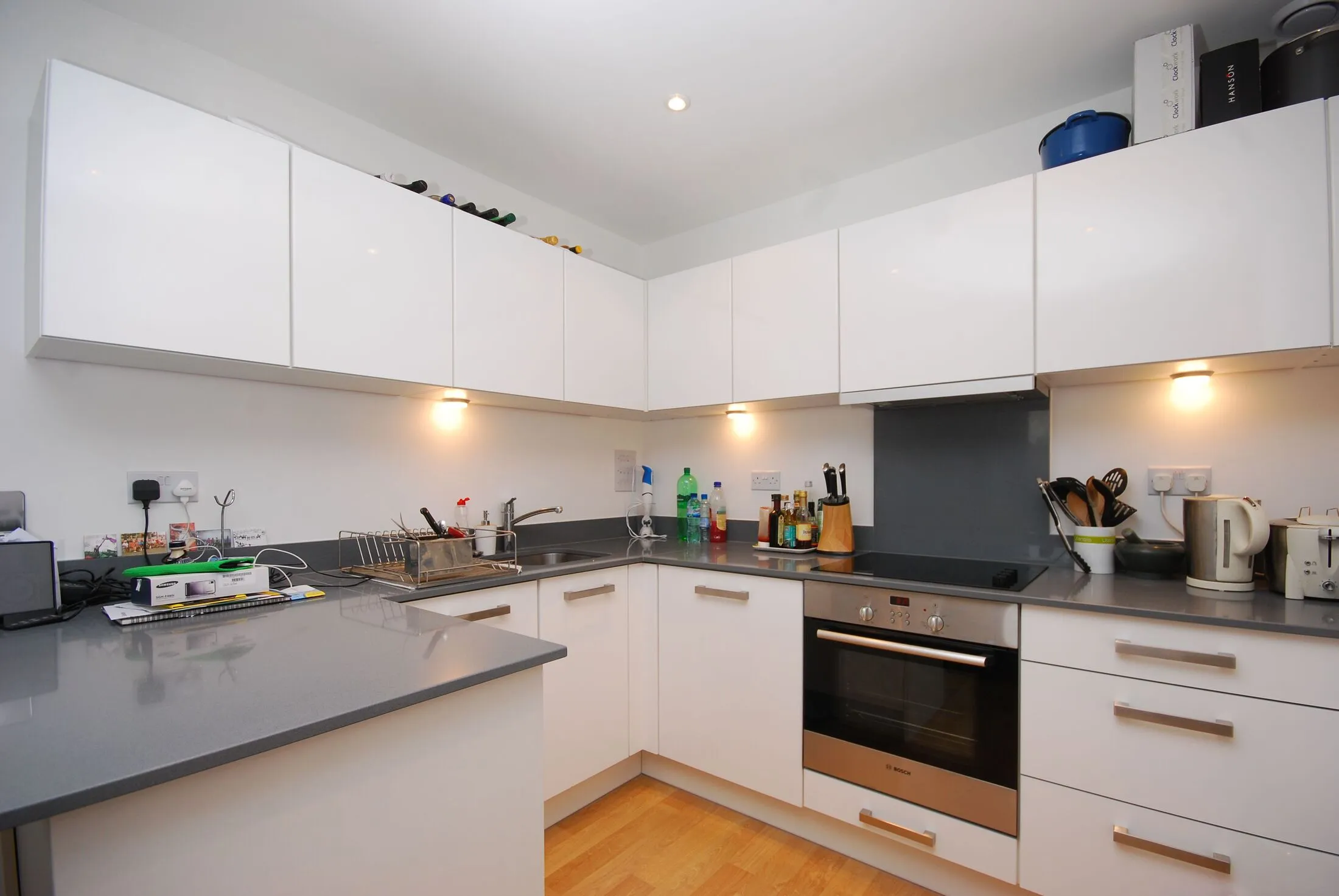 Flat Hindsley's Place in Greater London