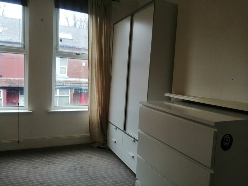 Room Markham Avenue in Leeds