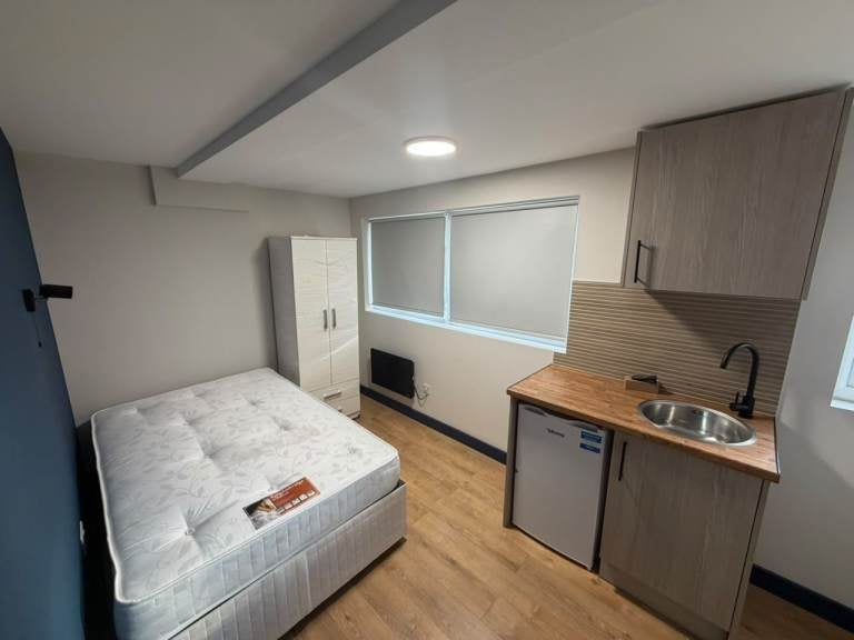 Flat Dendridge Close in Greater London
