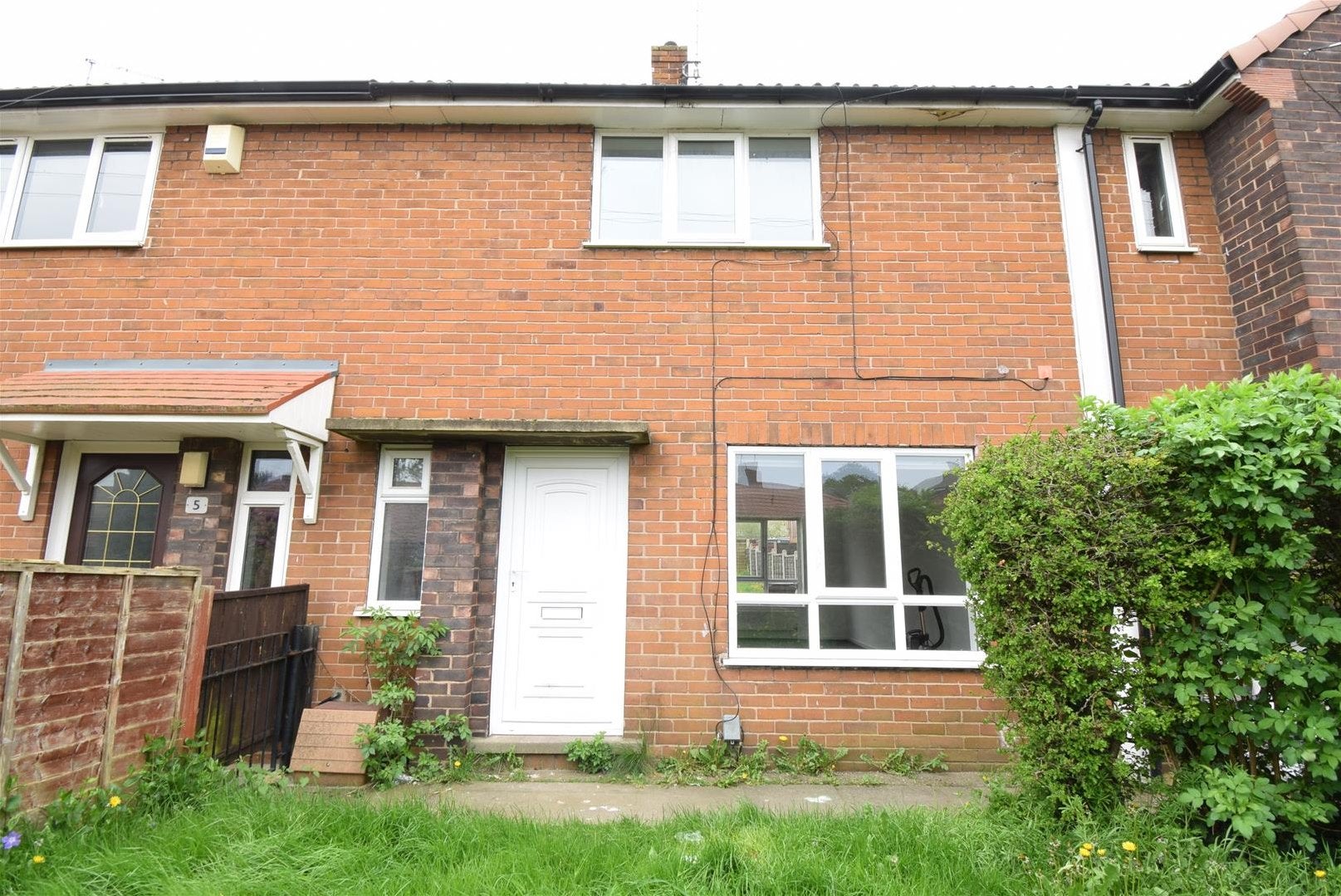 Flat Grange Road in Wakefield