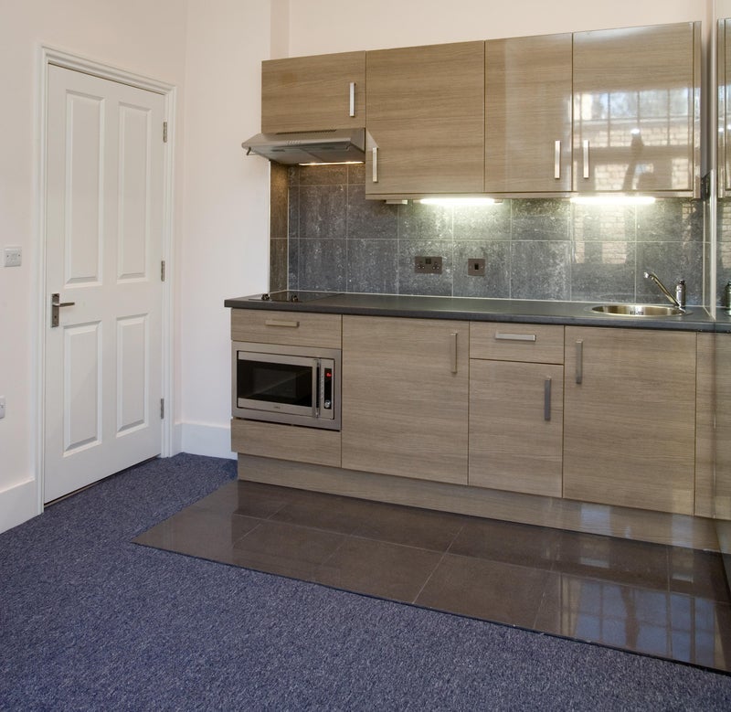 Room Shinfield Street in Greater London