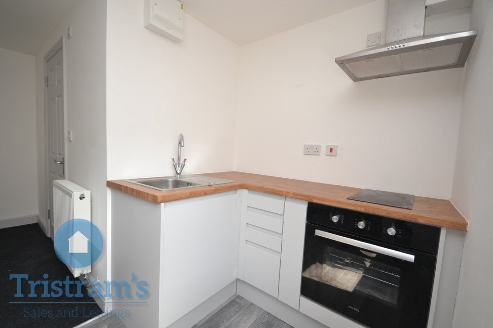 Room Bulwer Road in Nottingham