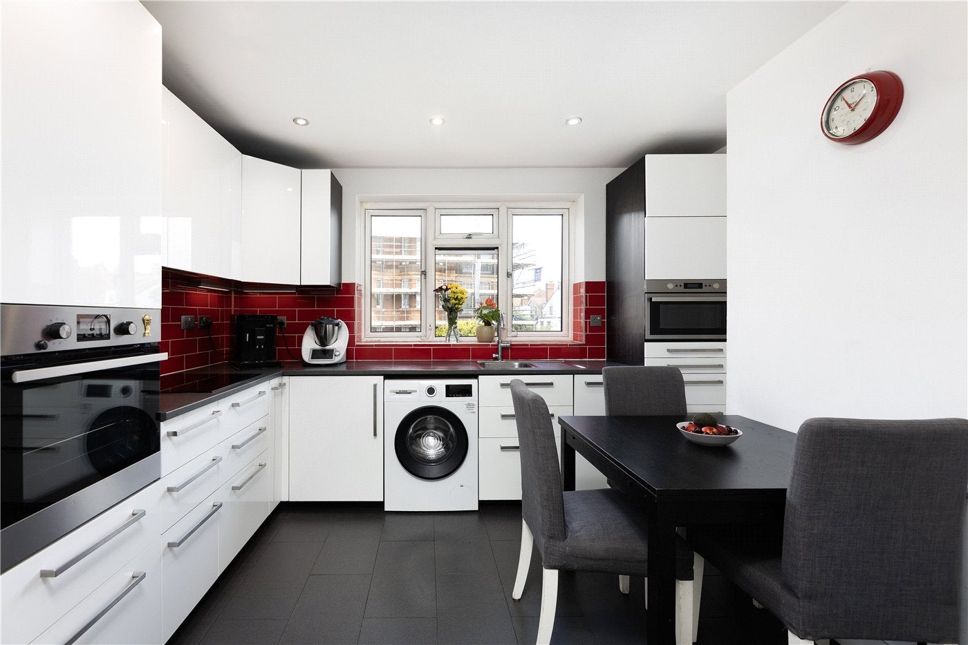 Flat Florence Gardens in Greater London