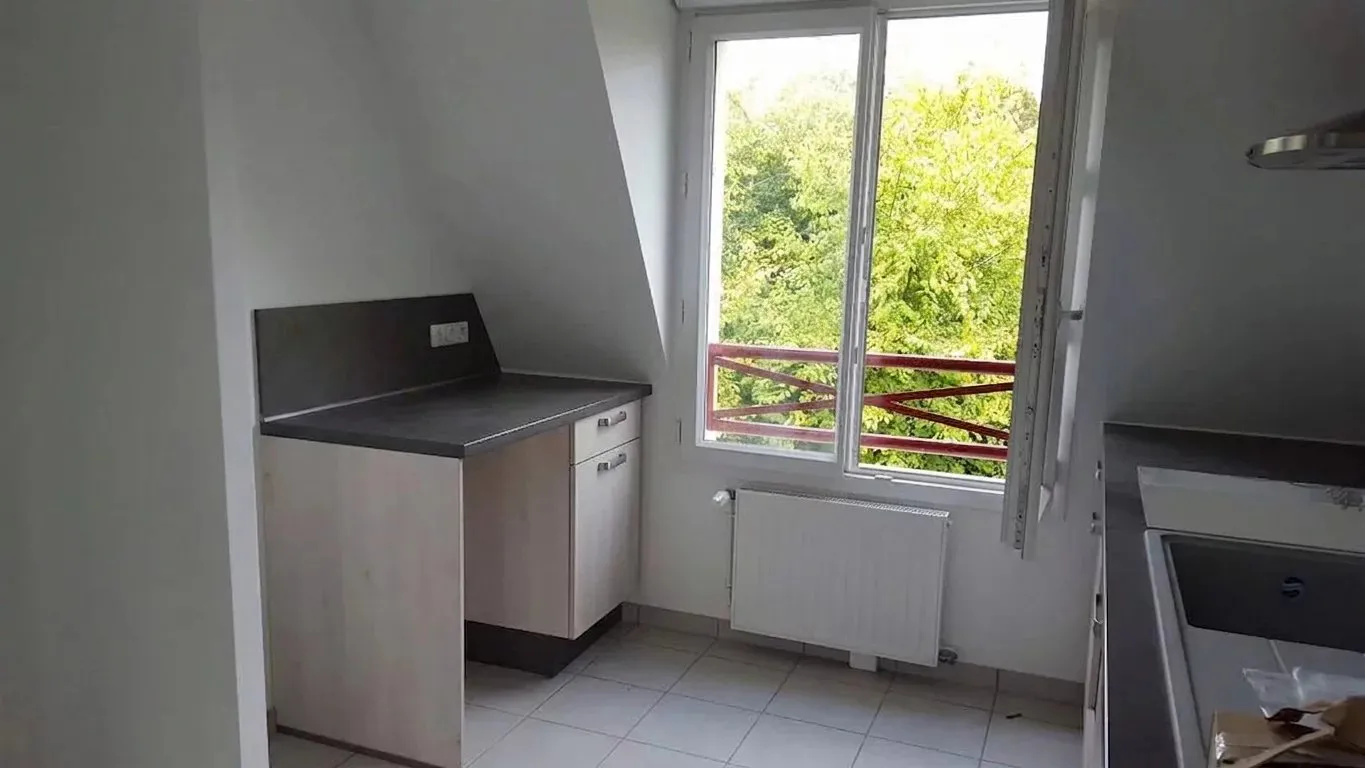 Appartement Chemin d'Ivry la Bataille à La Trinité
