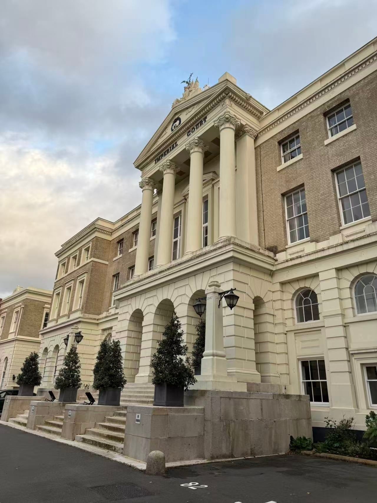 Flat Montford Place in Greater London