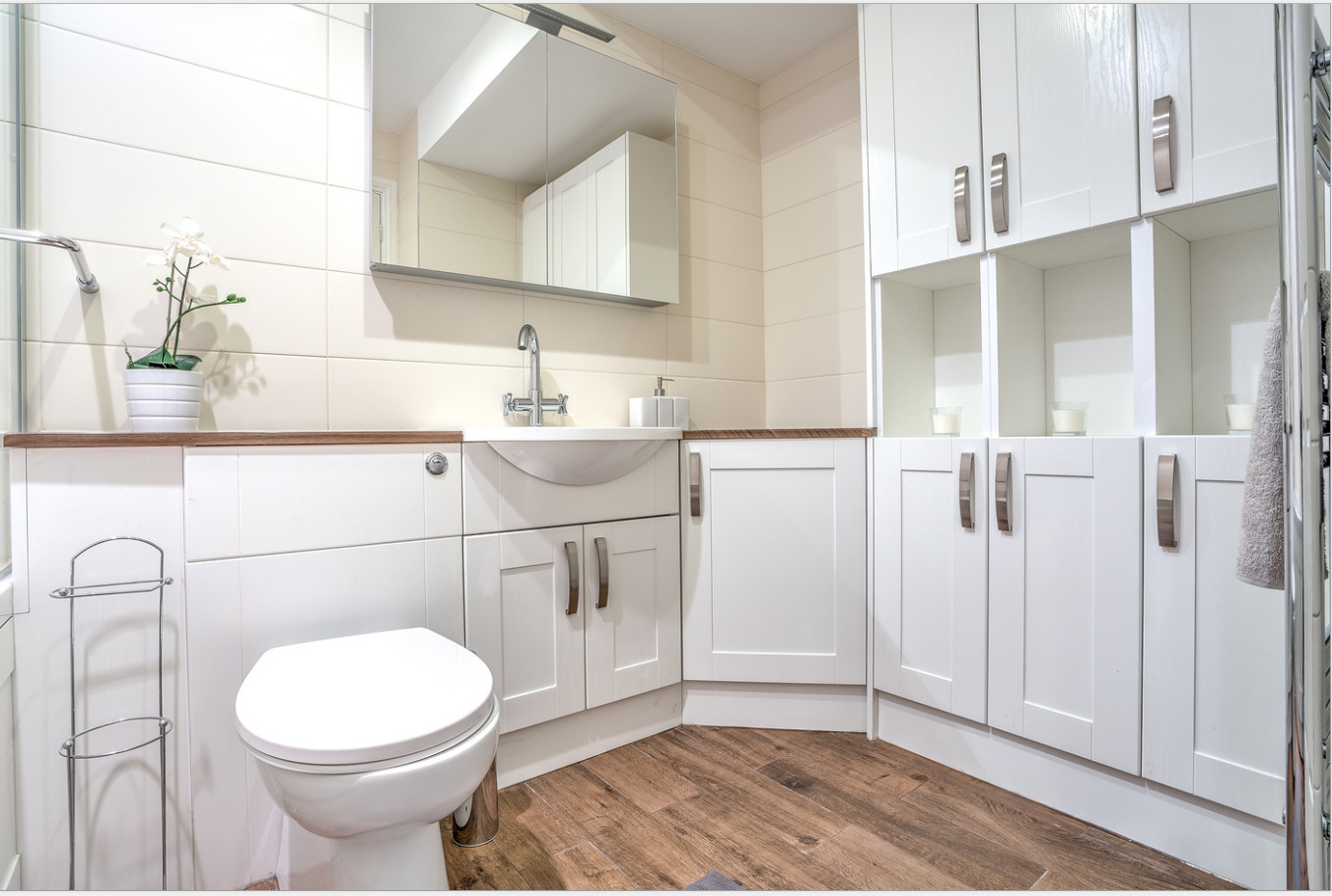 Flat Montford Place in Greater London