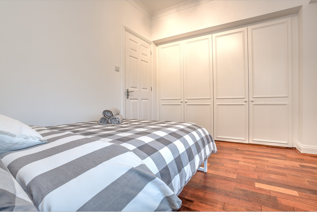 Flat Montford Place in Greater London