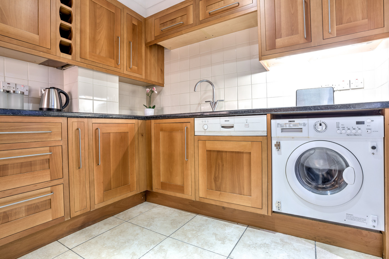 Flat Montford Place in Greater London