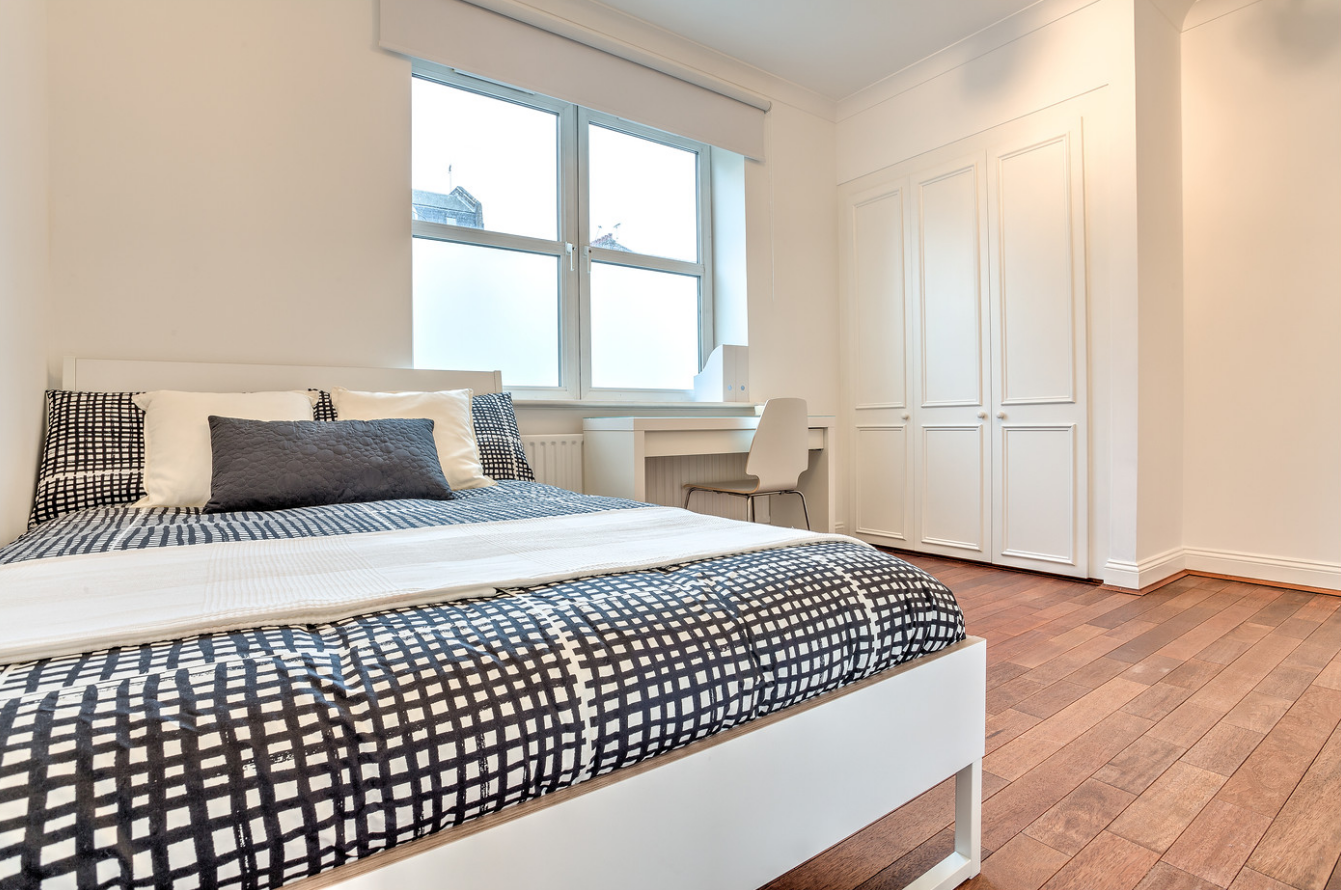 Flat Montford Place in Greater London