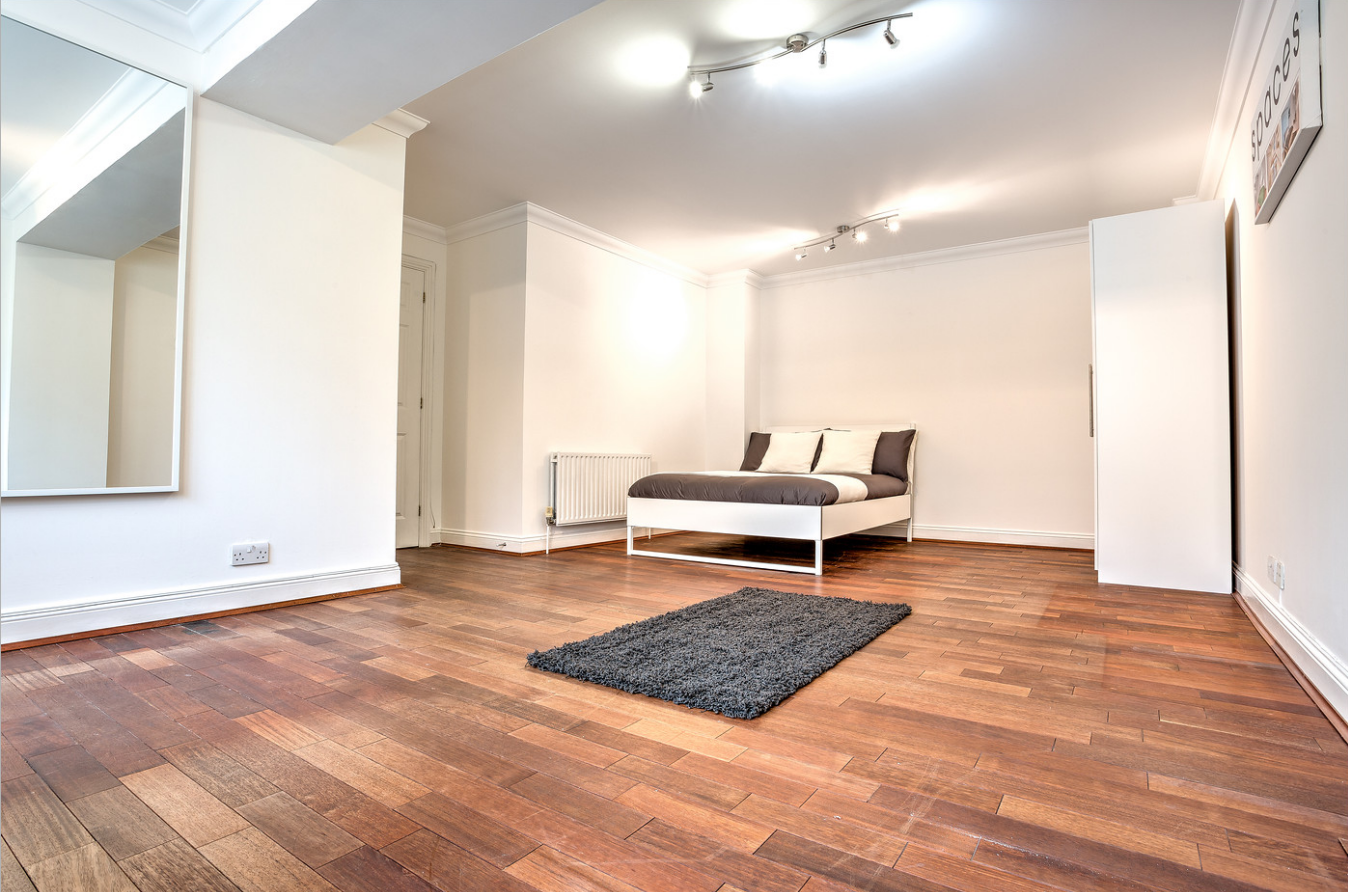 Flat Montford Place in Greater London