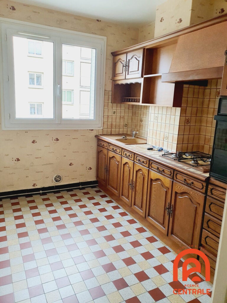 Flat Rue de Rebufer in Bron
