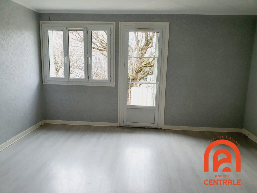 Flat Rue de Rebufer in Bron