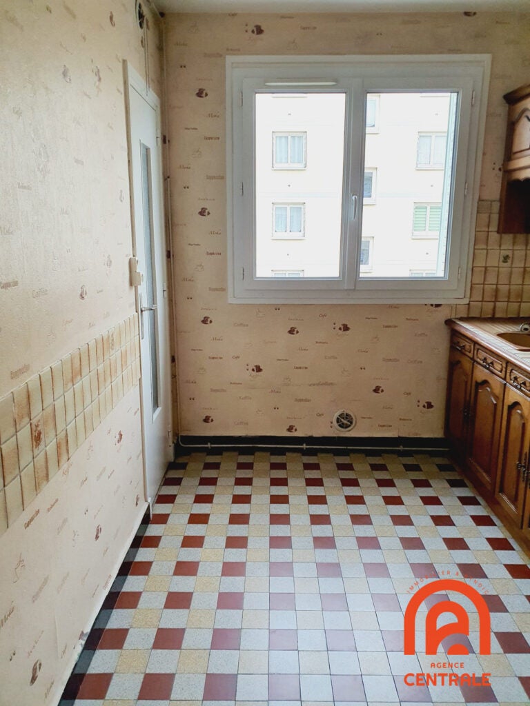 Flat Rue de Rebufer in Bron