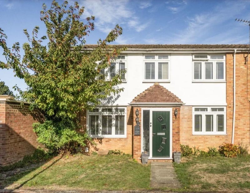Room Dykewood Close in Dartford