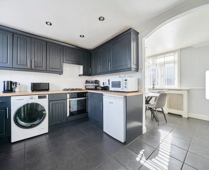 Room Dykewood Close in Dartford