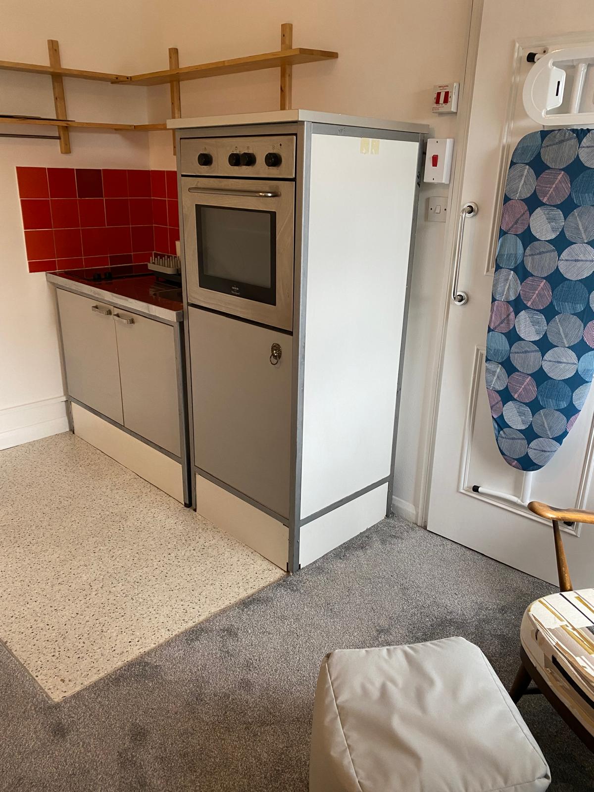Room Glengarry Road in Greater London