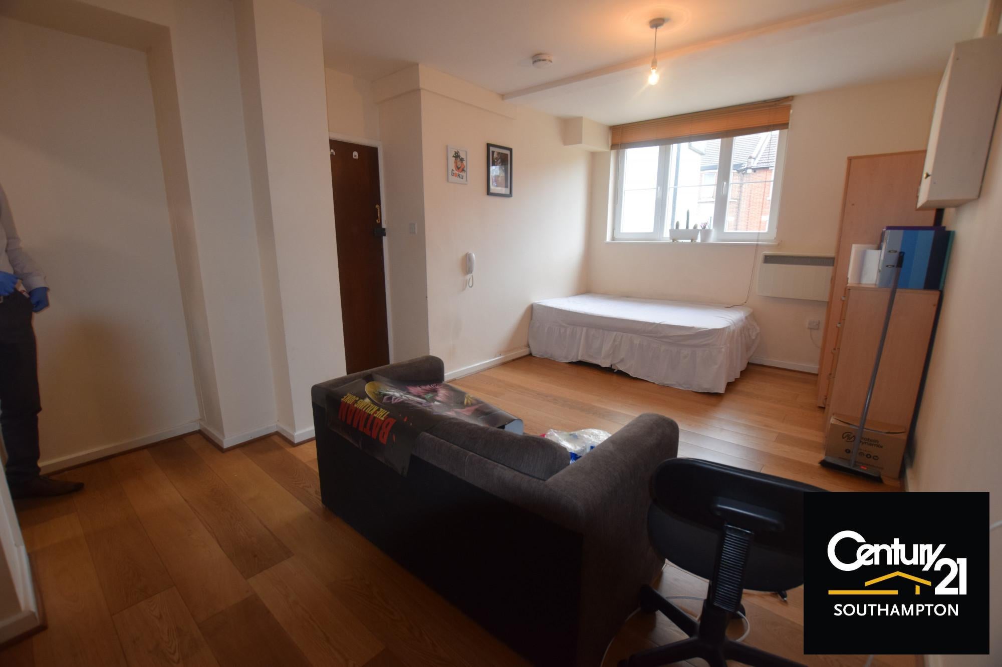 Flat Portswood Road in Southampton