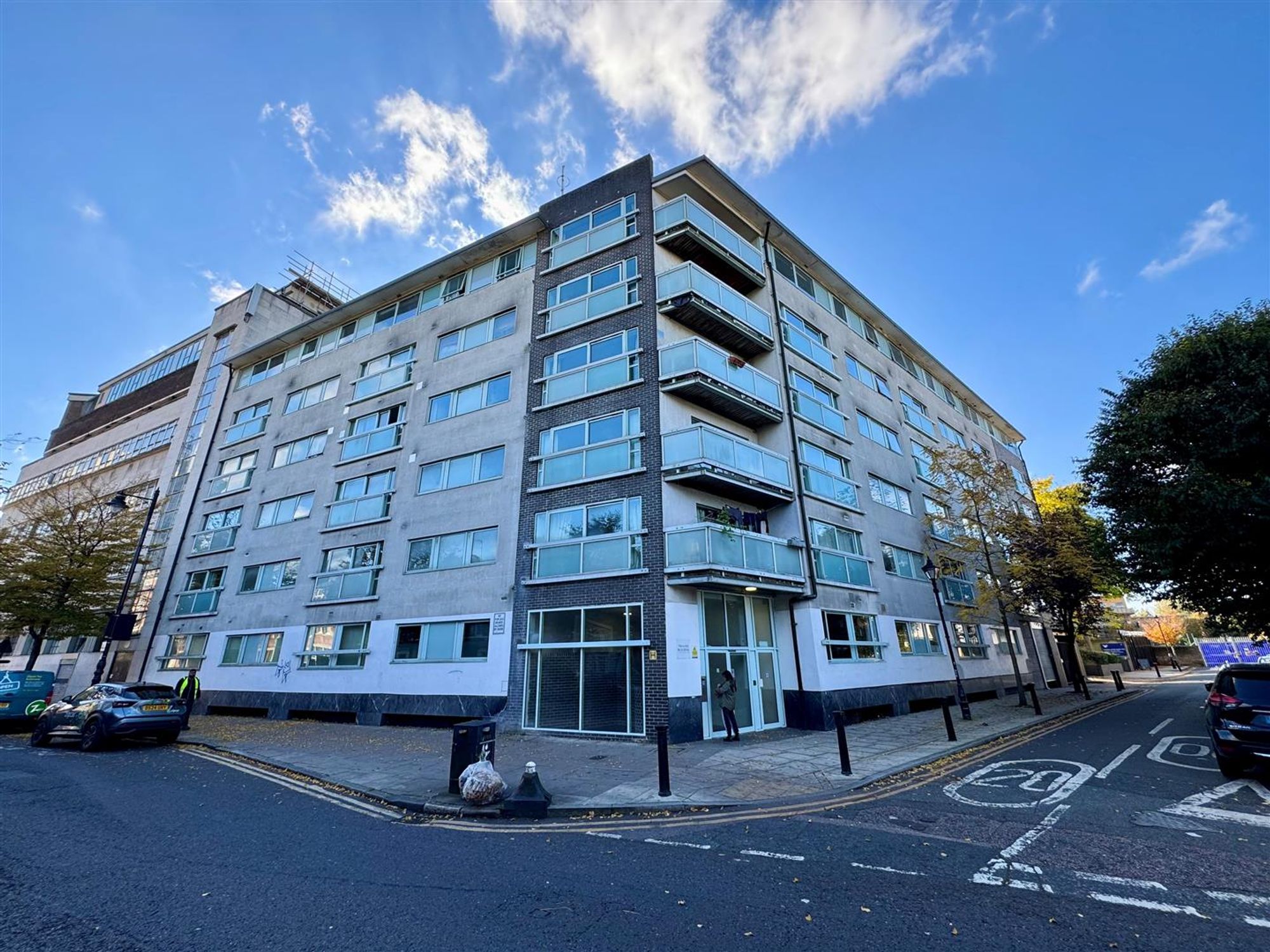 Flat Paton Close in Greater London