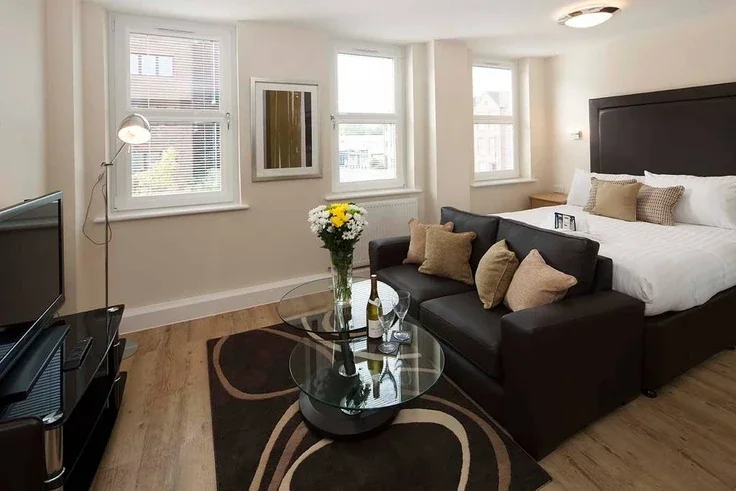 Flat Park Lane in Surrey Heath