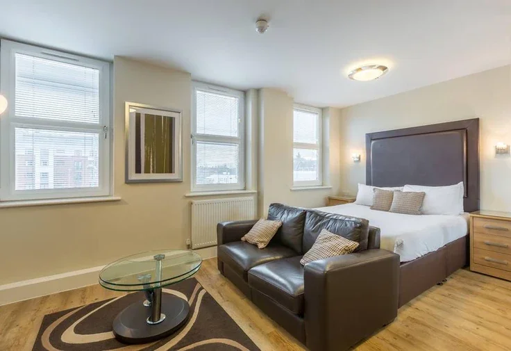 Flat Park Lane in Surrey Heath