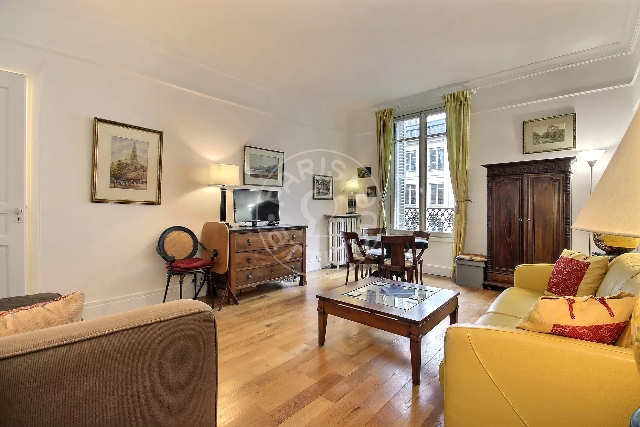 Appartement Rue Saint-Jacques à Paris
